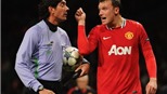 Hàng thủ M.U:  Phil Jones không thể đá cặp với Rio?